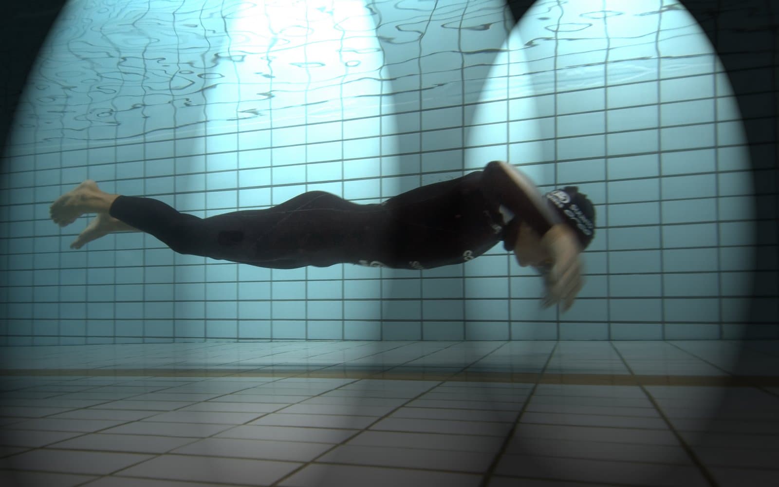 Heike Schwerdtner Sets Static Apnea World Record of 9:39 in Budapest