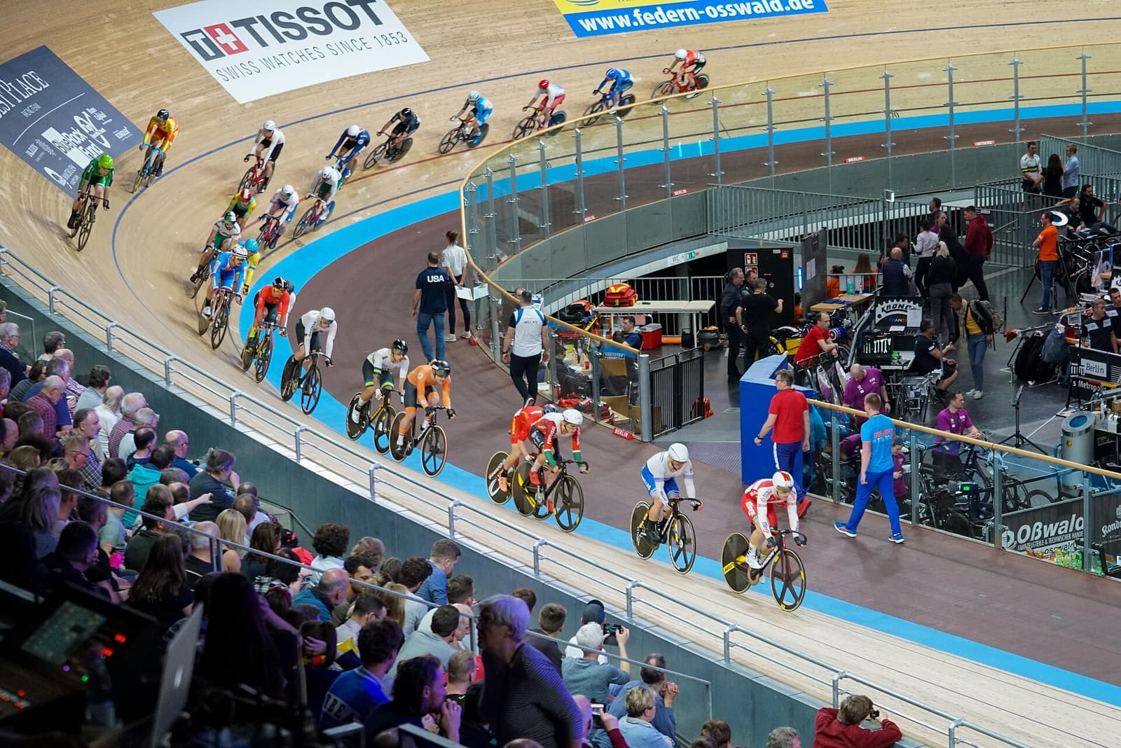 Bostock Wins Scratch Race World Title with Solo Attack in Shanghai
