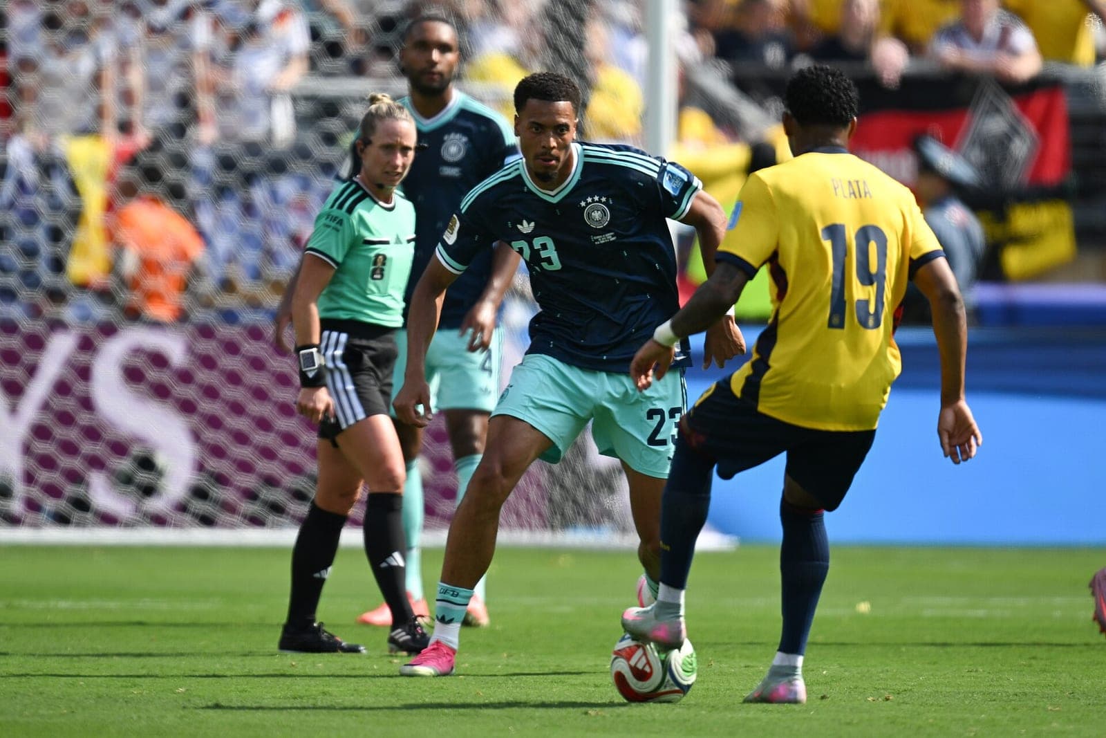 Gonzalo Plata Strikes Late to Sink Germany and Carry Ecuador Through