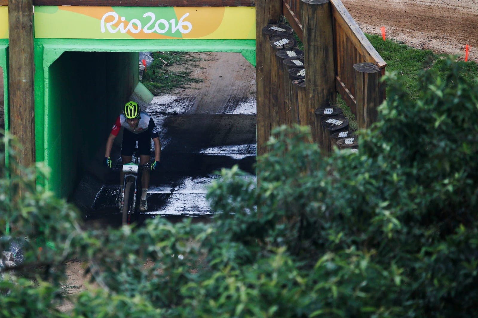 Adrien Boichis Takes Solo XCO Victory at Pal Arinsal by 19 Seconds