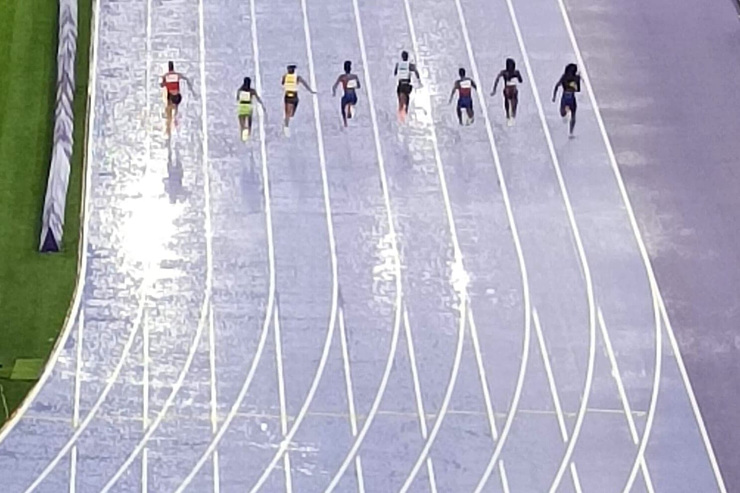 Jefferson-Wooden Sweeps 100m and 200m at Ultimate Champs
