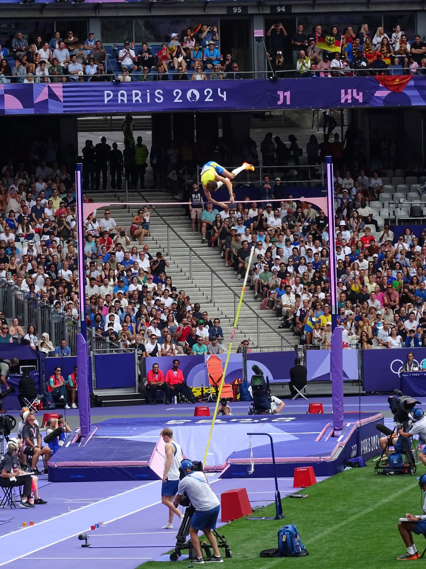 Duplantis Clears 6.20m for First Ultimate Title