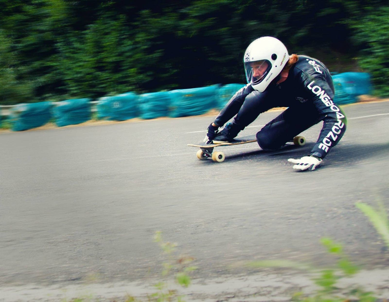 Poncelet Sets Standing Skateboard Speed Record at 151.83 km/h