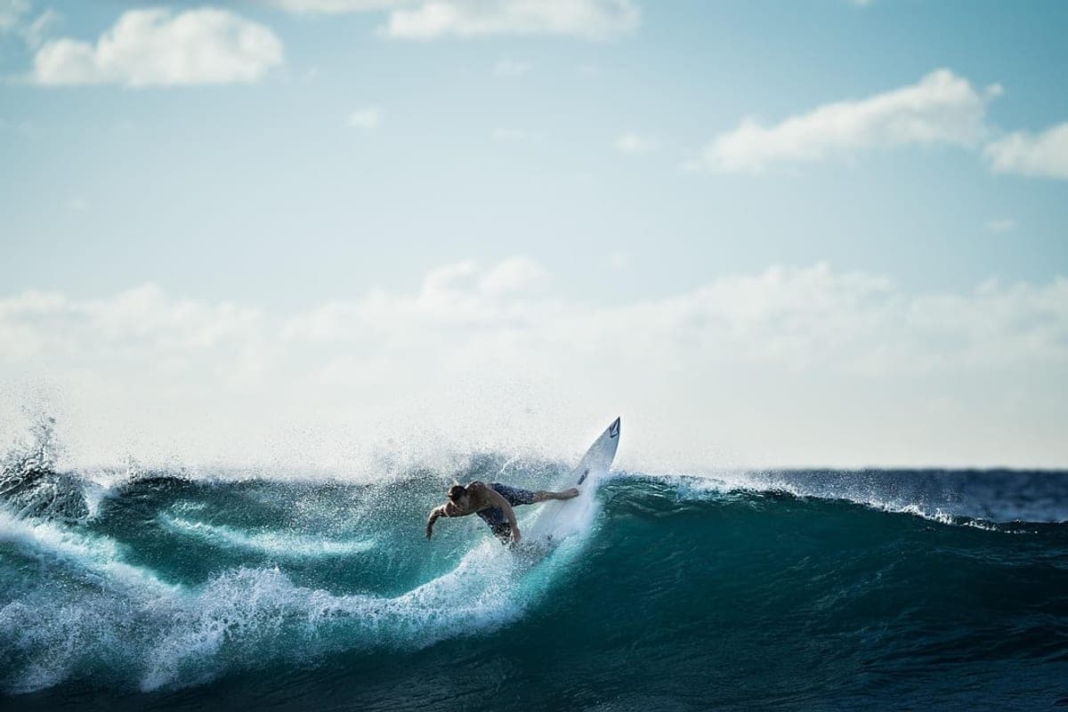 Brooks Wins Third Straight CT Event at Trestles