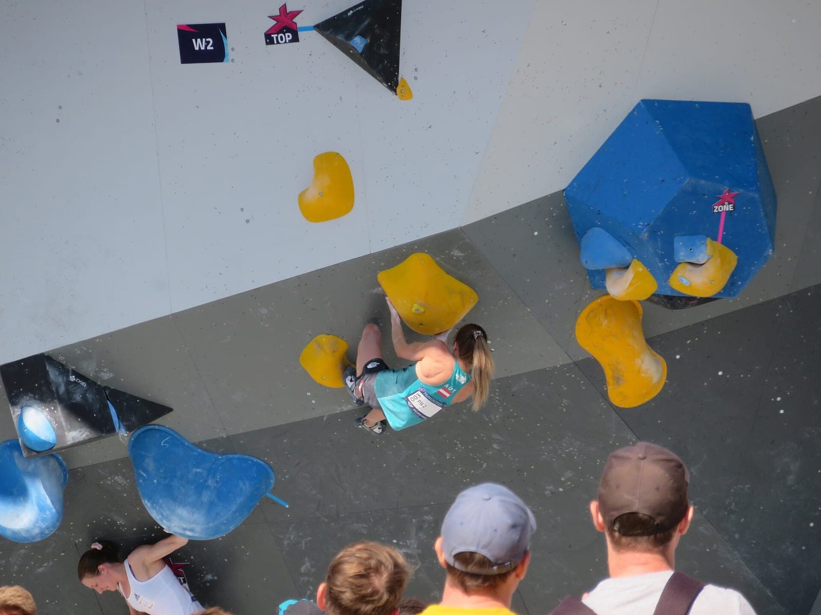 Pilz Secures Lead Duel and KO Boulder Double at Rock Master